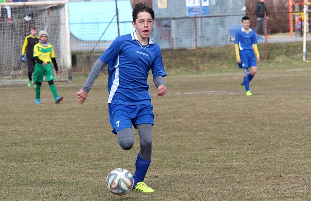 还帮助他在 还帮助他在